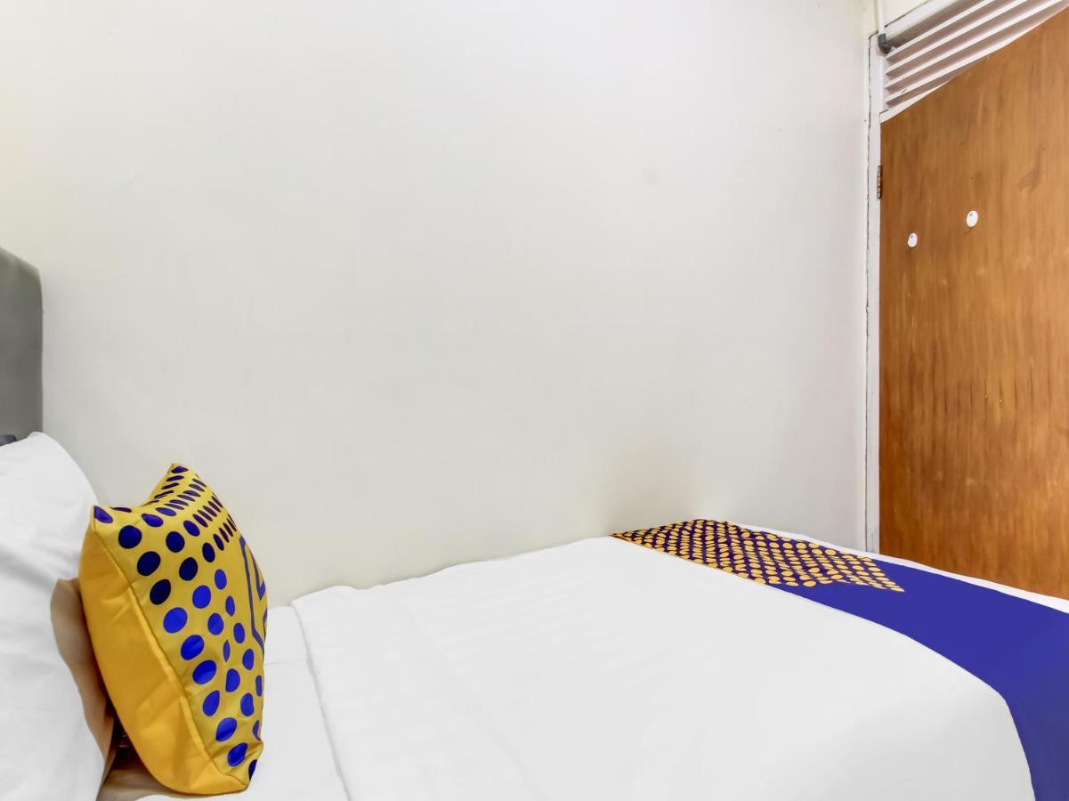 Oyo Life 91374 Asia Stay Semarang Syariah Exteriér fotografie